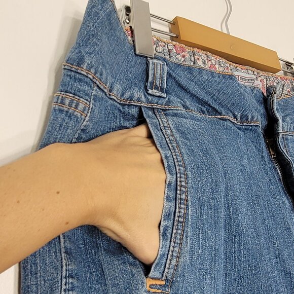 Levi's Strauss Signature Women's Blue Pockets Mid-Rise Stretch Denim Capri Jean - Picture 7 of 13